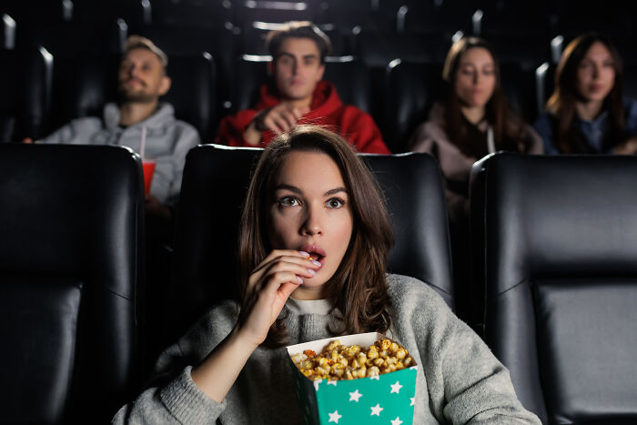 50 Tiny Signs That Quietly Scream “Middle-Class Life”