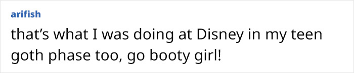 Bryce Dallas Howard discussing her childhood experiences and challenges as Ron Howard’s nepo baby in an interview setting. Bryce Dallas Howard discussing her childhood experiences and challenges as Ron Howard’s nepo baby in an interview setting.