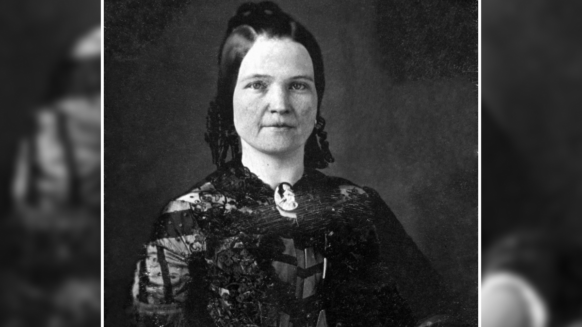 Black and white portrait of a historical figure illustrating unexpected friendships between prominent historical figures.