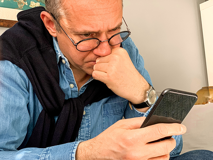 Woman Gets Message From Boss After Posting Beach Pics: “I Don’t Like This” Woman Gets Message From Boss After Posting Beach Pics: “I Don’t Like This”