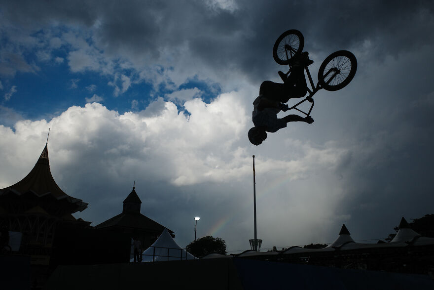 Beware Of Camera Ambush .