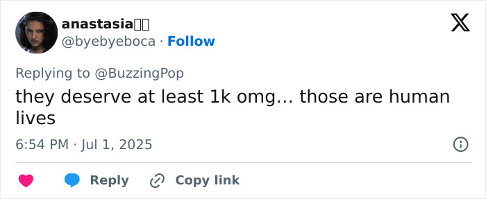 Tweet expressing concern over passengers writing farewell messages during Japan Airlines flight plunge mid-air. Tweet expressing concern over passengers writing farewell messages during Japan Airlines flight plunge mid-air.