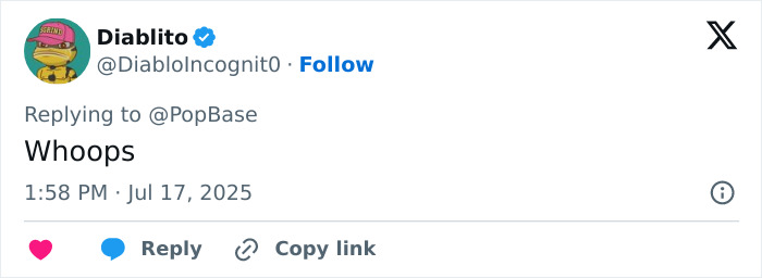 Coldplay Concert Cameraman Catches Couple Cheating On Their Partners During Show Coldplay Concert Cameraman Catches Couple Cheating On Their Partners During Show