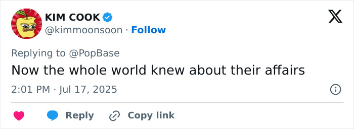 Coldplay Concert Cameraman Catches Couple Cheating On Their Partners During Show Coldplay Concert Cameraman Catches Couple Cheating On Their Partners During Show