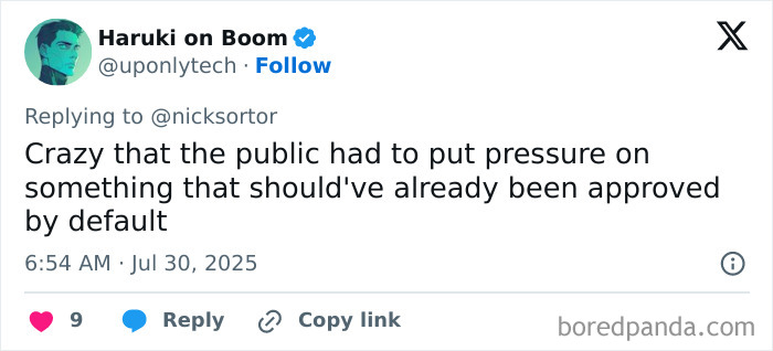 Tweet from user Haruki on Boom criticizing the refusal to open Oprah’s private road amid oncoming tsunami. Tweet from user Haruki on Boom criticizing the refusal to open Oprah’s private road amid oncoming tsunami.