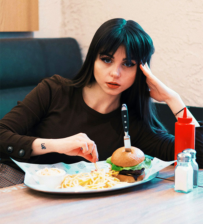 Woman Has The Palate Of A Five Year Old, Her BF Starts Refusing To Cook For Her Woman Has The Palate Of A Five Year Old, Her BF Starts Refusing To Cook For Her