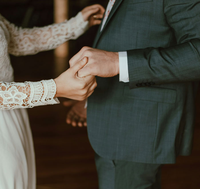 "I Cried All The Time": Women Get Honest About Choosing To Marry For Money Instead Of Love