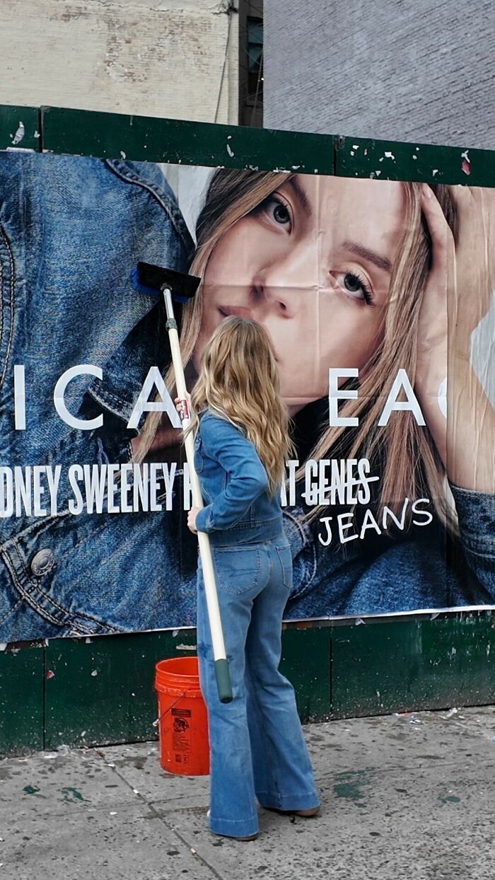 "My Jeans Are Blee": Doja Cat Roasts Sydney Sweeney’s Ad As Critics Slam It for ‘Supremacy Propaganda’ "My Jeans Are Blee": Doja Cat Roasts Sydney Sweeney’s Ad As Critics Slam It for ‘Supremacy Propaganda’