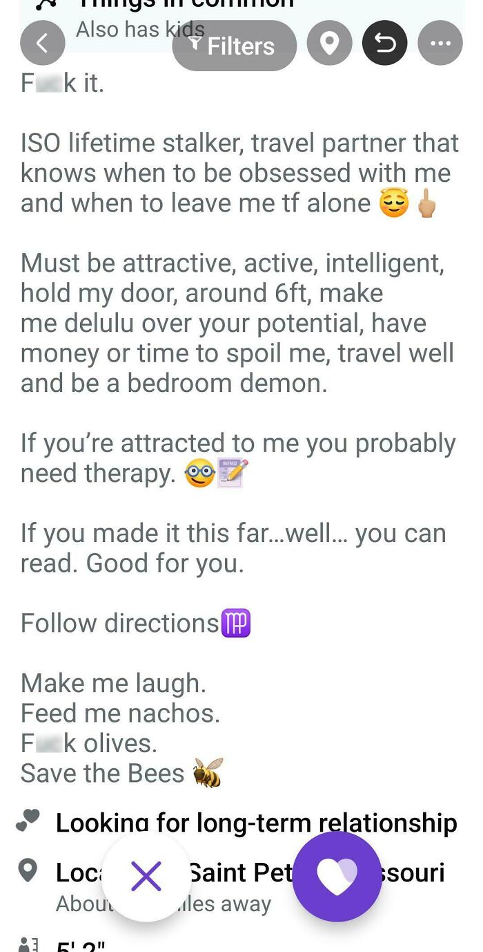 Screenshot showing a dating profile highlighting toxic behavior traits of nice girls and nice guys in relationships.