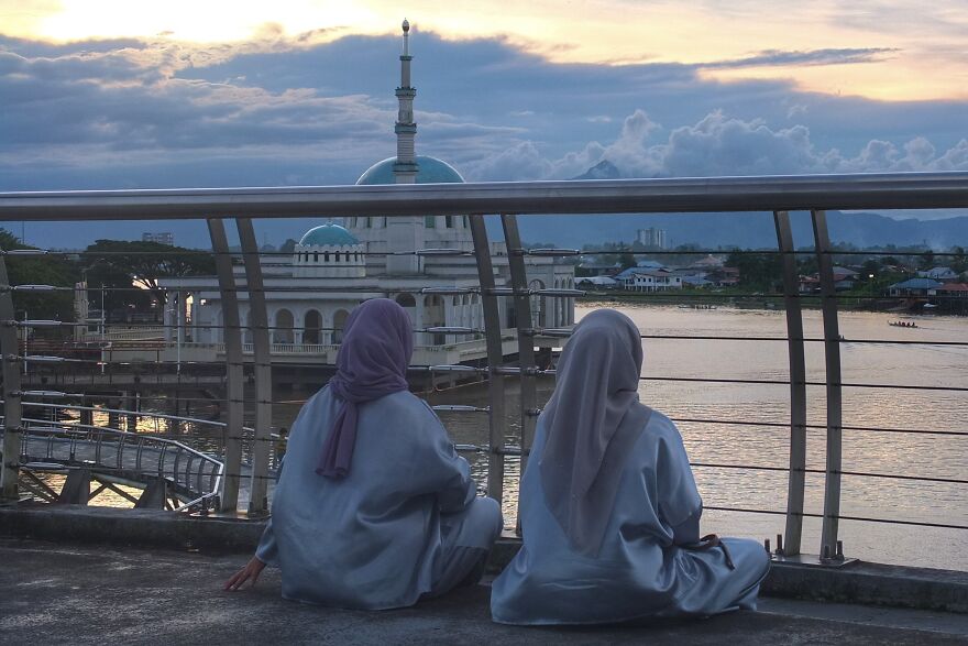 Beware Of Camera Ambush .