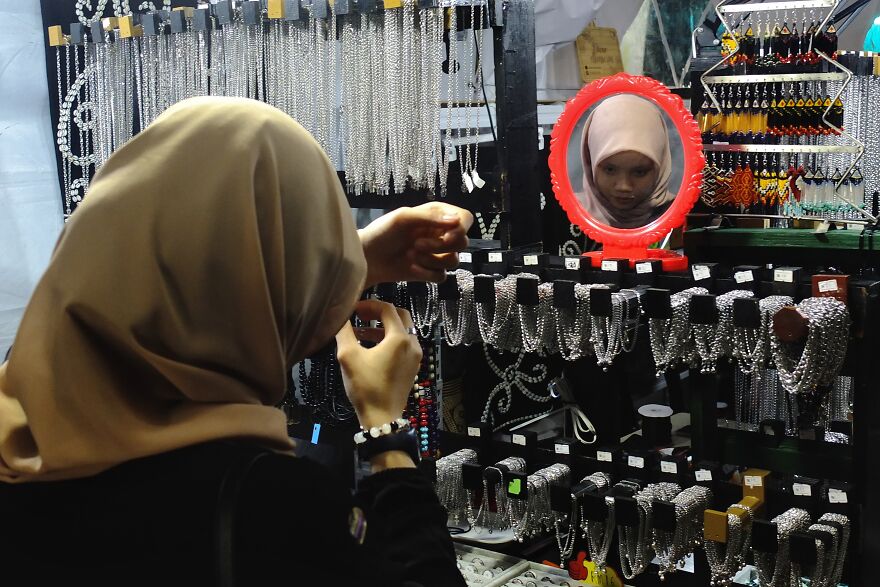 Beware Of Camera Ambush .