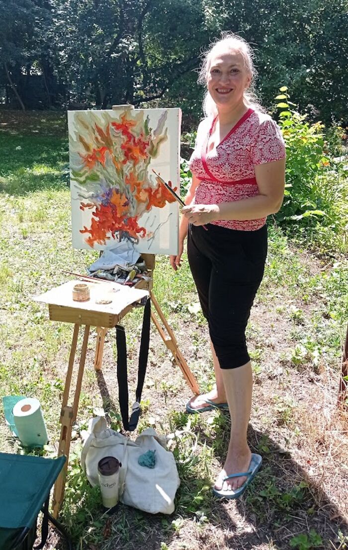 "Do You Like To Draw Flowers?": I Paint Lilies And Enjoy The Process (12 Pics)