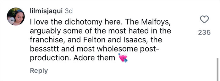 Screenshot of a Twitter comment praising the dichotomy between Malfoy actors Felton and Isaacs after a Harry Potter stars reunion. Screenshot of a Twitter comment praising the dichotomy between Malfoy actors Felton and Isaacs after a Harry Potter stars reunion.