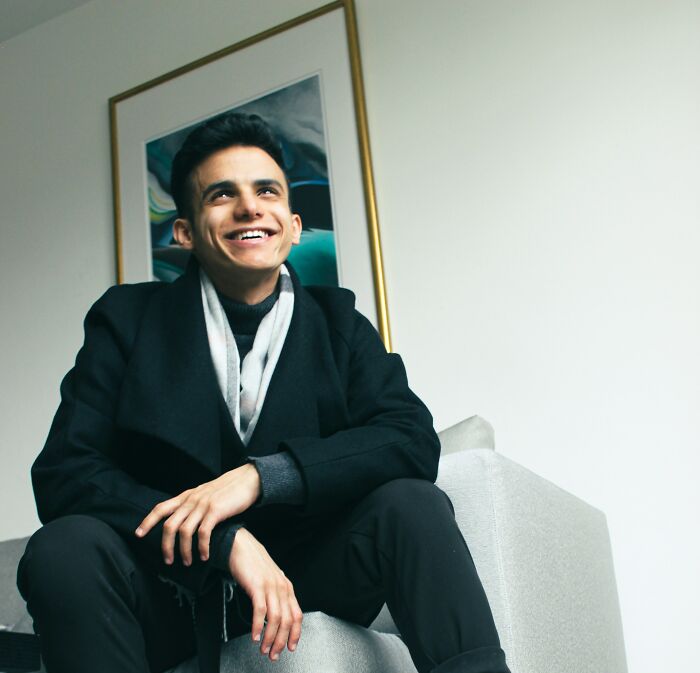 "Overheard Many Things I Probably Shouldn’t Have": Former Resort Employee Shares 50 Stories