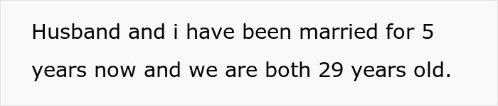 Text showing a person describing being married for five years, both aged 29, related to parents wanting to wake man who sleeps past noon. Text showing a person describing being married for five years, both aged 29, related to parents wanting to wake man who sleeps past noon.