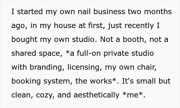 Text describing a woman starting her own nail business with a private studio, highlighting branding and booking system. Text describing a woman starting her own nail business with a private studio, highlighting branding and booking system.