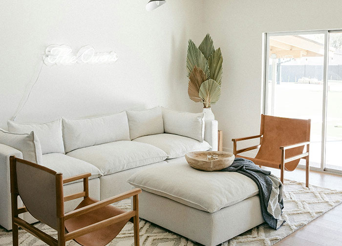 “Just Gross To Me”: 50 People Share Red Flags That They Always Look Out For In People's Homes