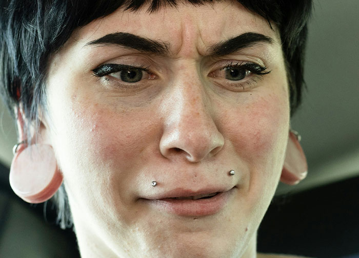 “Just Gross To Me”: 50 People Share Red Flags That They Always Look Out For In People's Homes