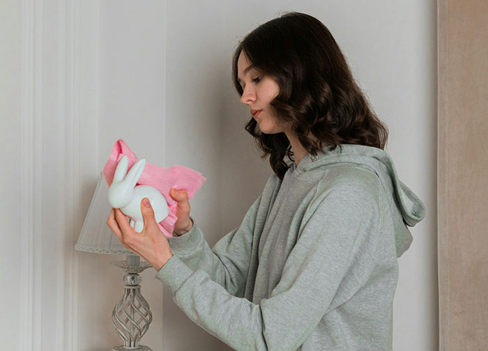 “Just Gross To Me”: 50 People Share Red Flags That They Always Look Out For In People's Homes