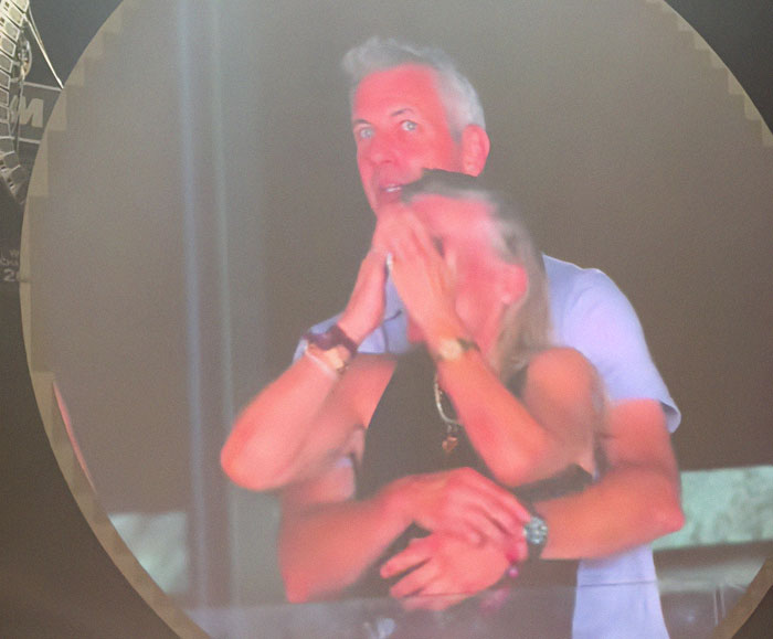 Couple at a Coldplay concert amid scandal involving wife of CEO accused of cheating and social media profile deletion. Couple at a Coldplay concert amid scandal involving wife of CEO accused of cheating and social media profile deletion.