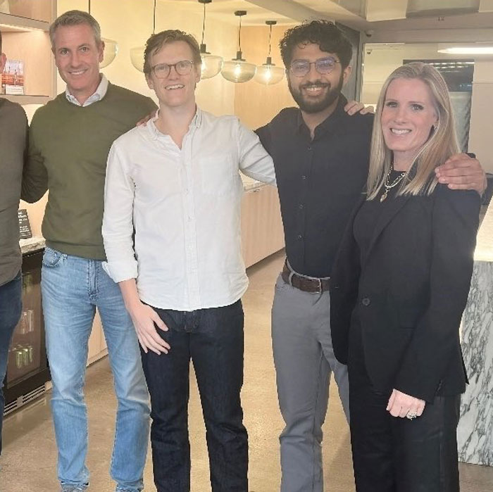 Coldplay Concert Cameraman Catches Couple Cheating On Their Partners During Show Coldplay Concert Cameraman Catches Couple Cheating On Their Partners During Show