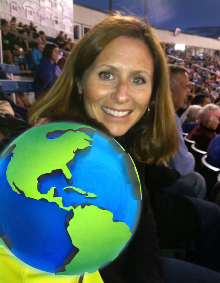 Coldplay Concert Cameraman Catches Couple Cheating On Their Partners During Show Coldplay Concert Cameraman Catches Couple Cheating On Their Partners During Show