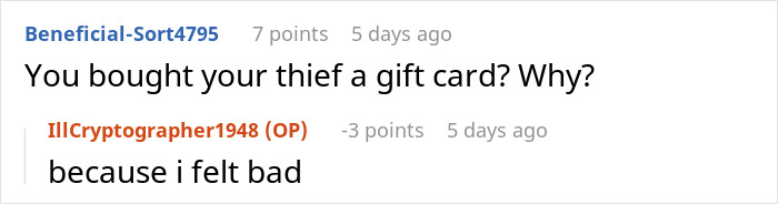 Screenshot of a Reddit conversation discussing a woman who puts glitter in her roommate’s humidifier after clothes theft. Screenshot of a Reddit conversation discussing a woman who puts glitter in her roommate’s humidifier after clothes theft.