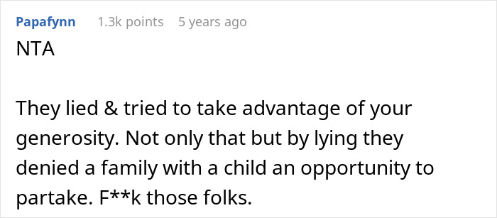Screenshot of a Reddit comment criticizing a tour company bombarded with bad reviews after turning away a childfree couple.
