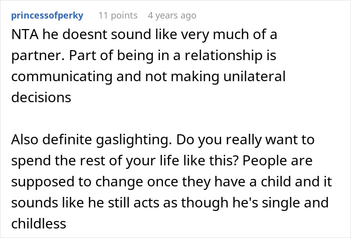 Screenshot of a Reddit comment criticizing a man who cancels his girlfriend’s plans for a cycle trip instead of watching his daughter. Screenshot of a Reddit comment criticizing a man who cancels his girlfriend’s plans for a cycle trip instead of watching his daughter.
