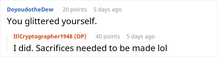 Screenshot of a social media comment thread about a woman putting glitter in roommate’s humidifier. Screenshot of a social media comment thread about a woman putting glitter in roommate’s humidifier.