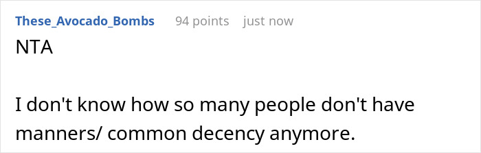 Screenshot of a forum comment discussing a woman’s custom baby shower cake ruined in a shared fridge by coworkers.