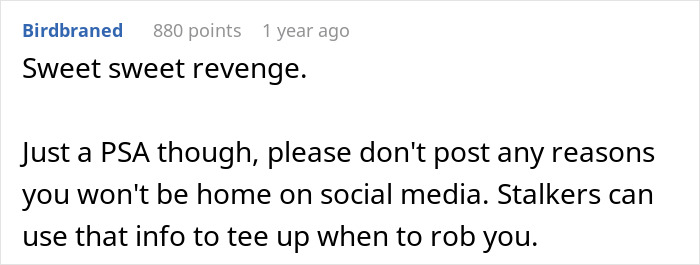 Screenshot of an online comment warning about avoiding sharing absence details on social media to prevent gold digger holiday friend drama. Screenshot of an online comment warning about avoiding sharing absence details on social media to prevent gold digger holiday friend drama.