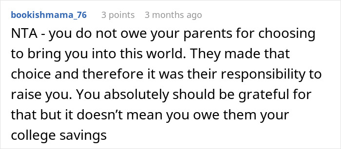 Comment on Reddit discussing a teen refusing to sacrifice her future to fix parents’ financial mistakes.