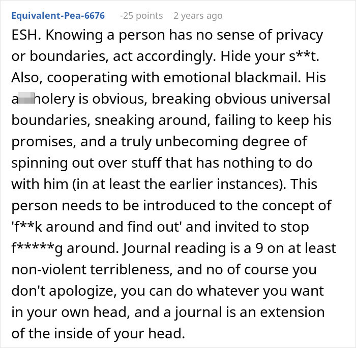 Screenshot of a comment discussing privacy boundaries and emotional impact after a man reads wife’s diary behind her back. Screenshot of a comment discussing privacy boundaries and emotional impact after a man reads wife’s diary behind her back.