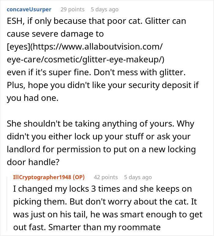 Reddit thread discussing woman putting glitter in roommate’s humidifier after clothes theft and concerns about damage. Reddit thread discussing woman putting glitter in roommate’s humidifier after clothes theft and concerns about damage.