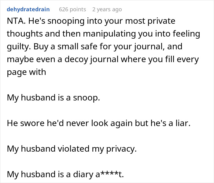 Screenshot of an online comment criticizing a husband for reading his wife’s diary and violating her privacy. Screenshot of an online comment criticizing a husband for reading his wife’s diary and violating her privacy.