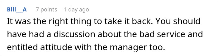 Screenshot of a comment discussing a man taking back his tip after a waitress loudly shamed him. Screenshot of a comment discussing a man taking back his tip after a waitress loudly shamed him.