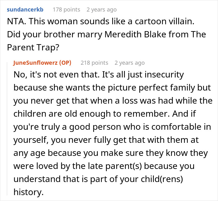 Reddit comments discussing a guy and new wife trying to erase late wife from kids’ lives, aunt opposes replacement.