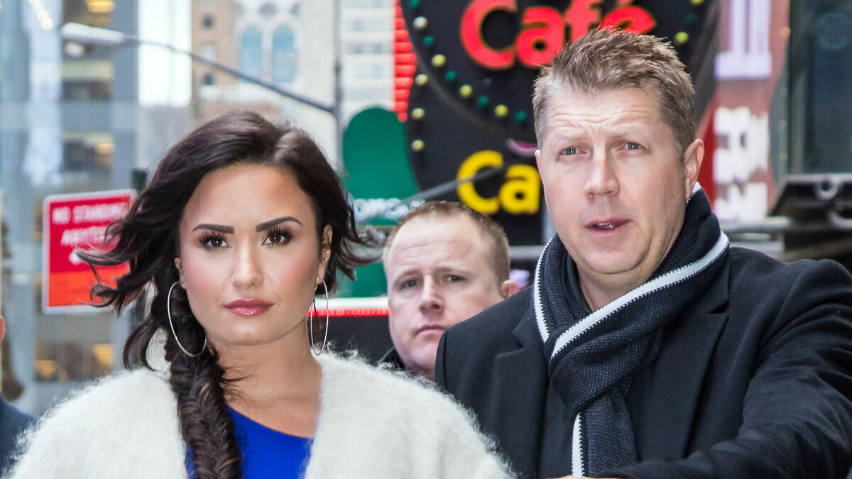 Demi Lovato walking with bodyguard in city, fans horrified by shocking x-rated act admitted in old tweet