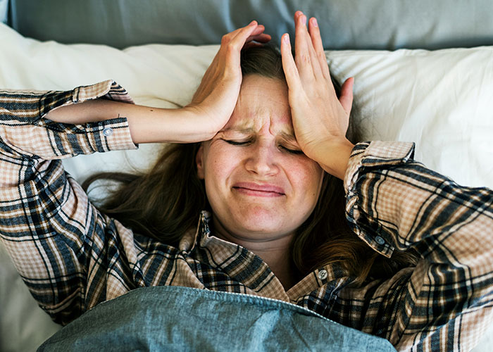 "Her Skin Was Everywhere": 40 People Share The Most Bizarre Medical Cases They Witnessed