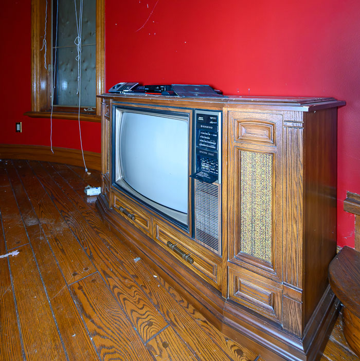 A Look Inside This Abandoned $12 Million Mansion May Leave You With More Questions Than Answers A Look Inside This Abandoned $12 Million Mansion May Leave You With More Questions Than Answers