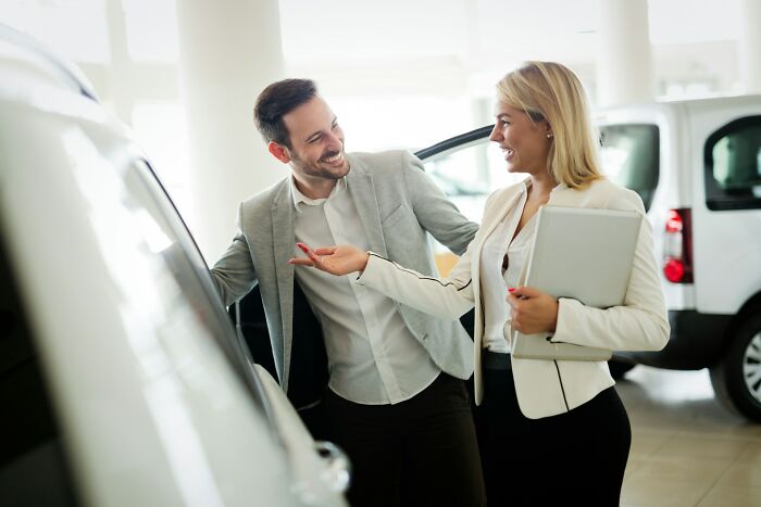 “It’s Literally A Dream Job That Almost Nobody Knows About”: 40 Underrated Jobs With Decent Pay