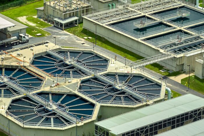 “It’s Literally A Dream Job That Almost Nobody Knows About”: 40 Underrated Jobs With Decent Pay