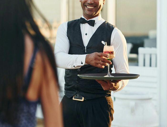 People Share The 50 Worst Things They Accidentally Overheard And Can’t Forget