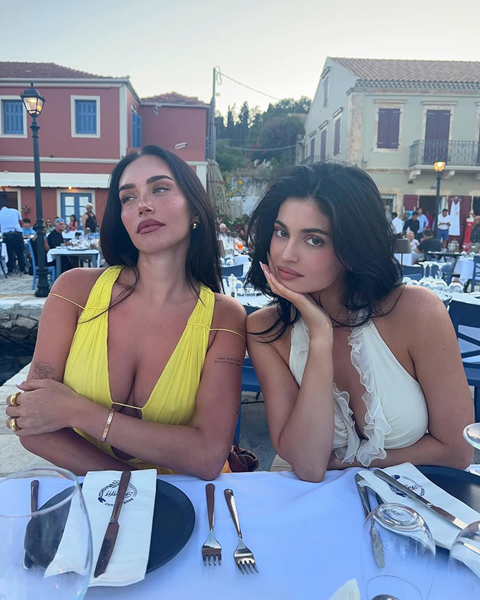 Restaurant Owners Brutally Slammed For 'Honoring' Kylie Jenner After Her Visit Restaurant Owners Brutally Slammed For 'Honoring' Kylie Jenner After Her Visit