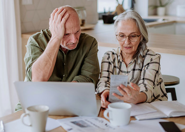 MIL Thinks DIL Asking For Help During Cancer Treatment Is 'Tacky', Gets Destroyed Online MIL Thinks DIL Asking For Help During Cancer Treatment Is 'Tacky', Gets Destroyed Online