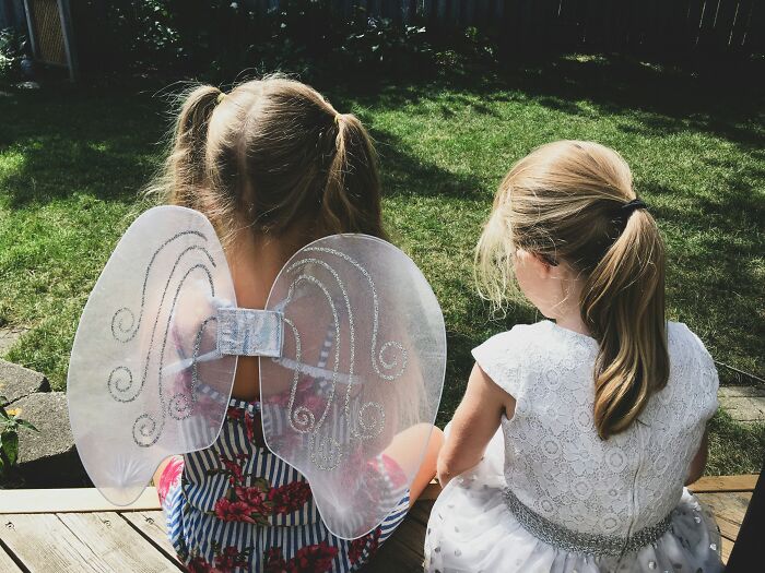 Mom Weighs Leaving One Child Out Of Vacation As Budget Only Covers Two Of Her Three Kids