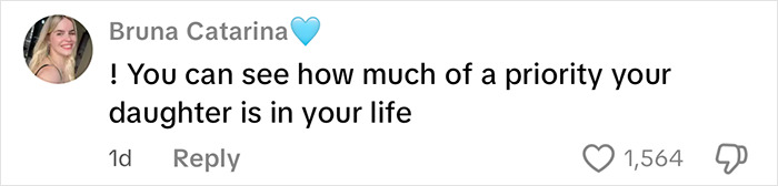 Comment criticizing momfluencer making autistic daughter sleep on balcony to use room as office, highlighting parenting priorities. Comment criticizing momfluencer making autistic daughter sleep on balcony to use room as office, highlighting parenting priorities.