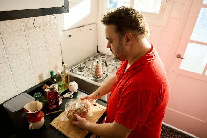 35 Basic Life Skills That Weirdly Many Adults Still Can’t Do