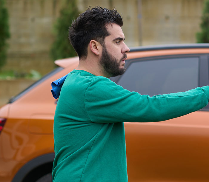 Person Cooks Up Petty Revenge For Neighbor Who Keeps Leaving His Truck On Their Driveway Person Cooks Up Petty Revenge For Neighbor Who Keeps Leaving His Truck On Their Driveway